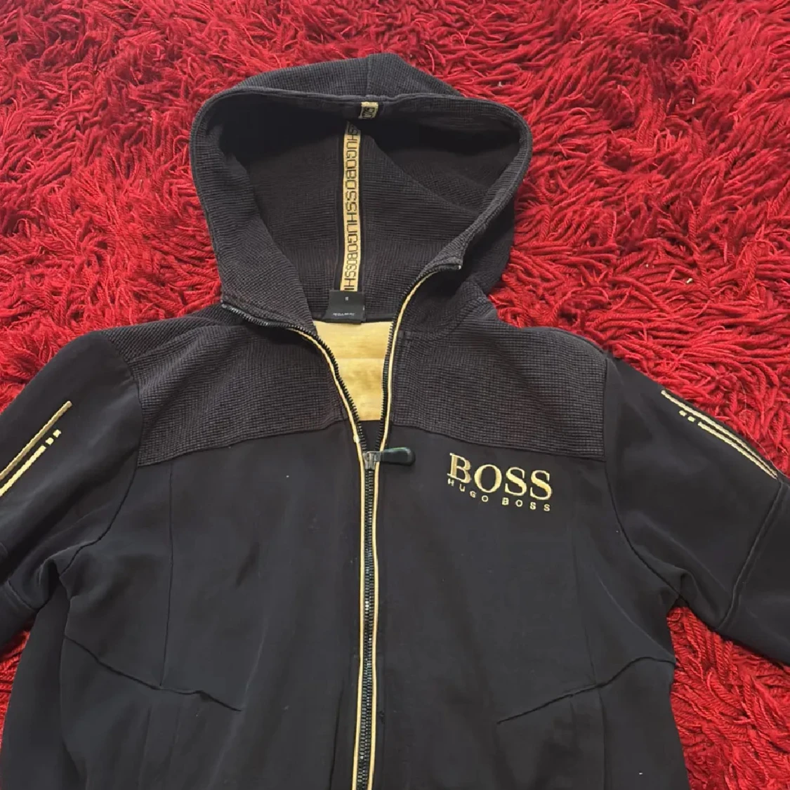 Svart hoodiejacka från Hugo Boss