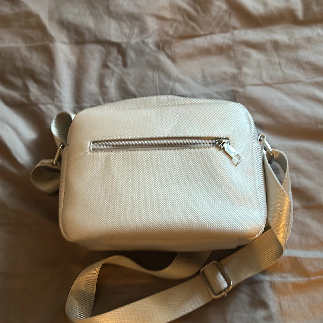 Vit axelväska från Lacoste - 3