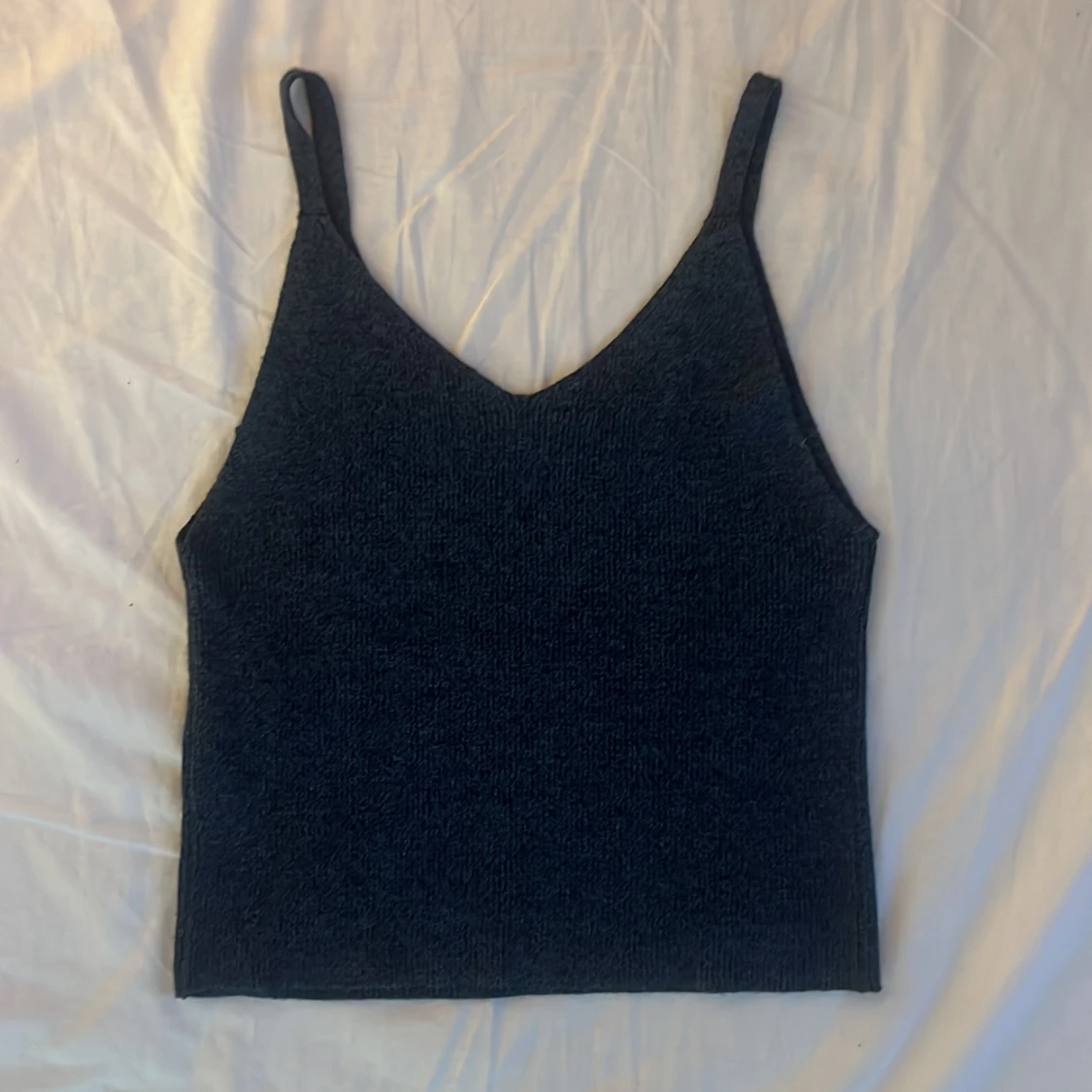 Mörkblå stickad linnetopp från Lindex - 1