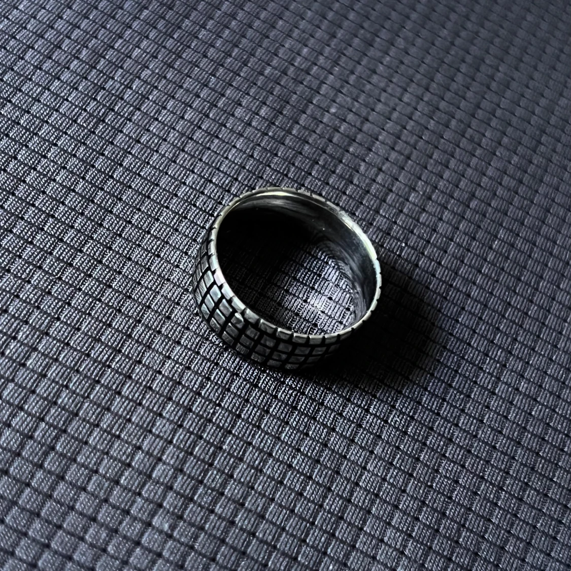 Argent Brut - Textured Silver Ring - 1