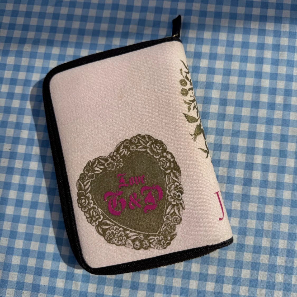 Juicy Couture plånbok med hjärtmönster - 1