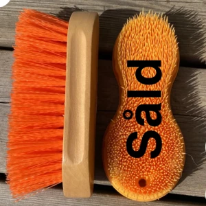 Häst tillbehör - Säljer borste som knappt är använd.🐴🩷Hansbo Sport.