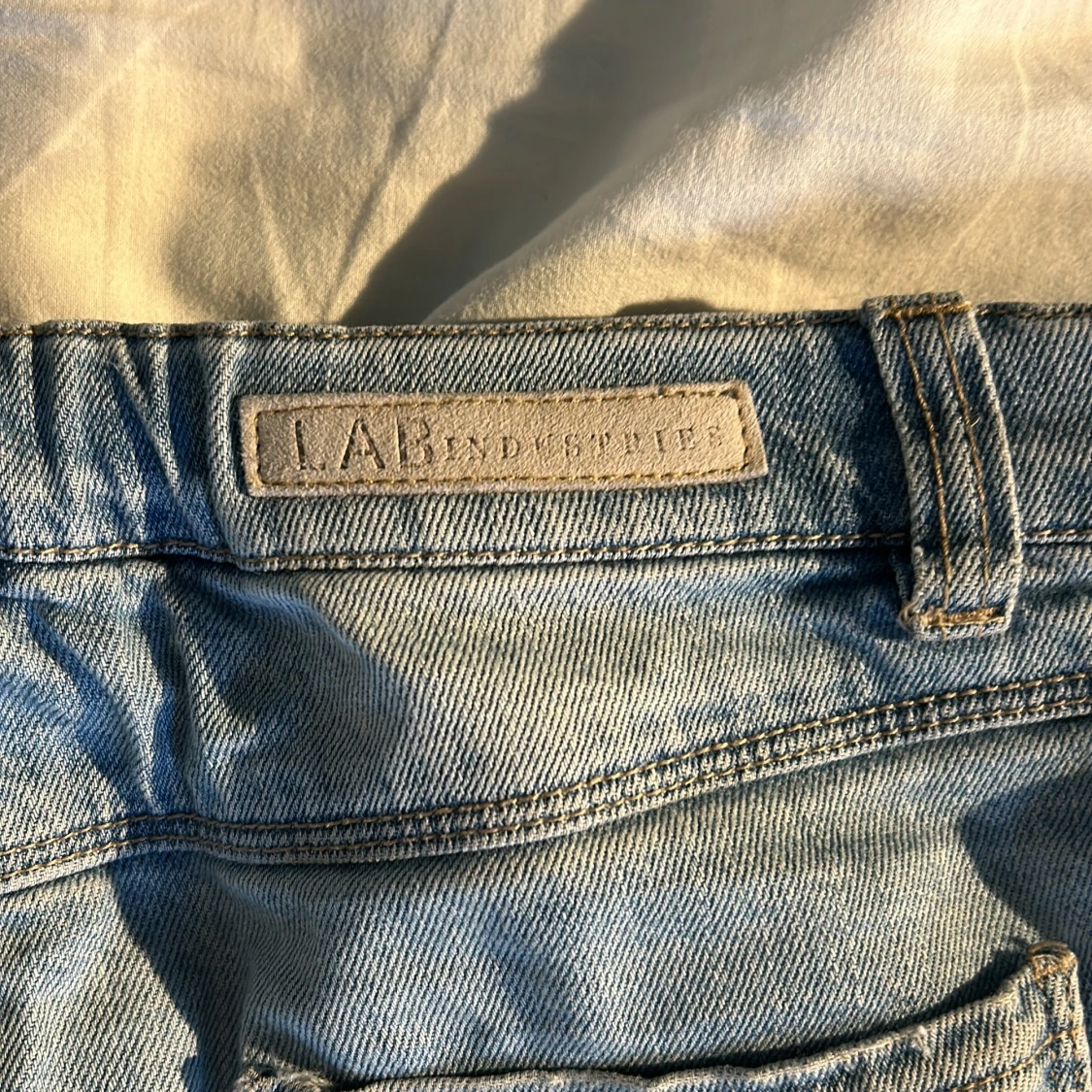 Blå jeansshorts från LAB Industries - 3