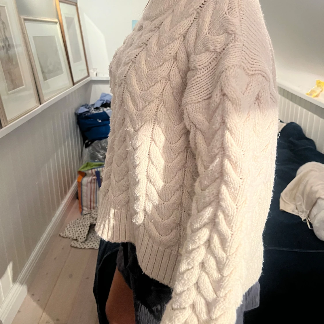 Vit stickad kabeltröja oversize  - 2