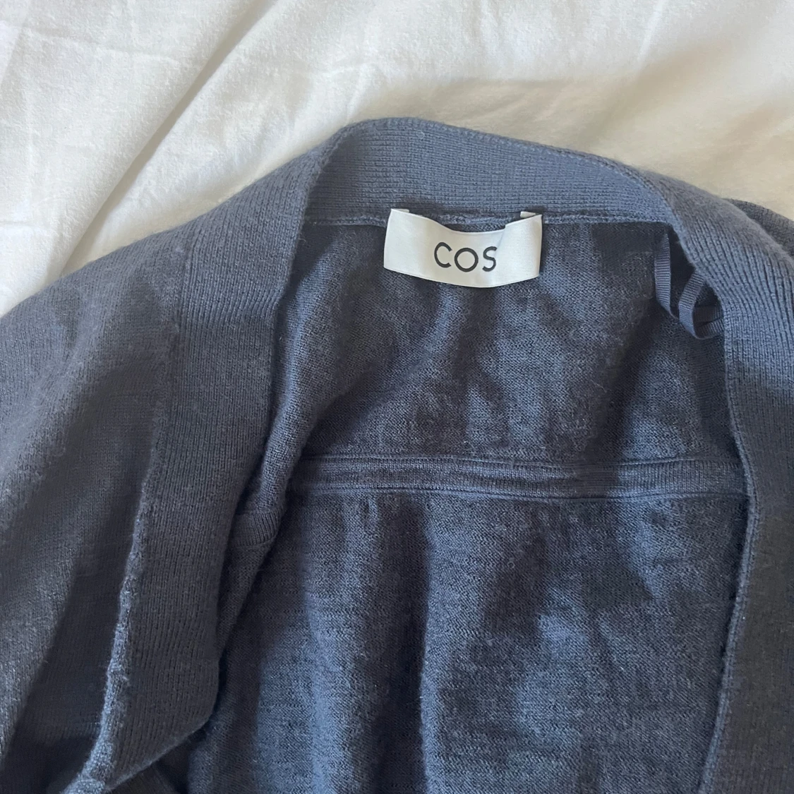 Mörkgrå kofta från COS - 1