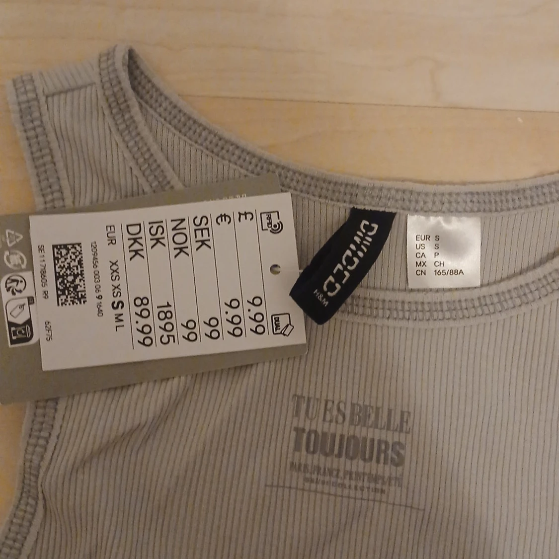 Ljusgrå ribbad linnetopp  - 2