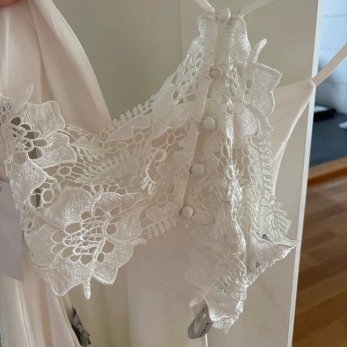 Vit kort klänning / studentklänning - 1