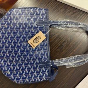 A master helt ny väska  - A master helt ny väska 