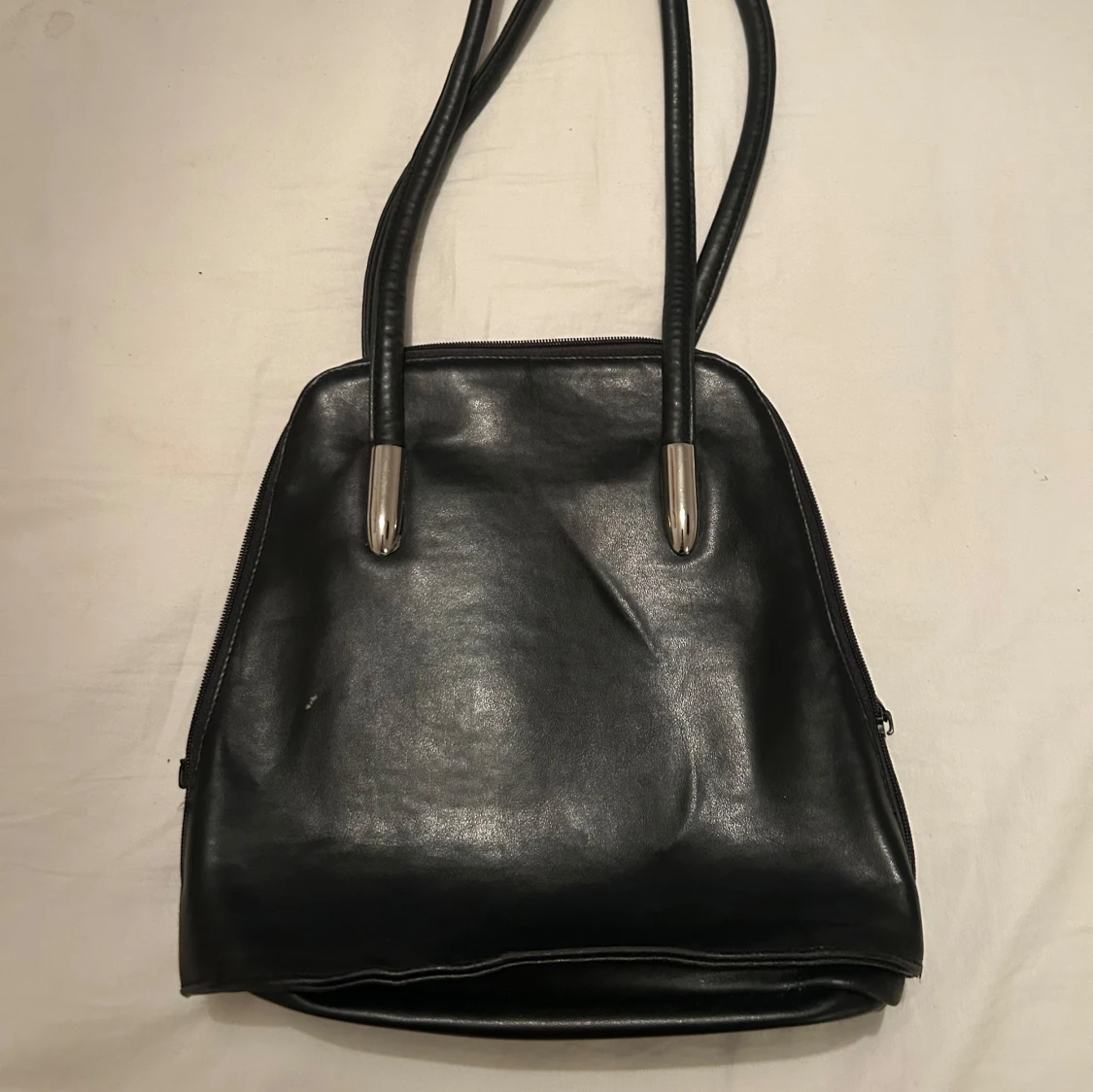 Svart axelväska 