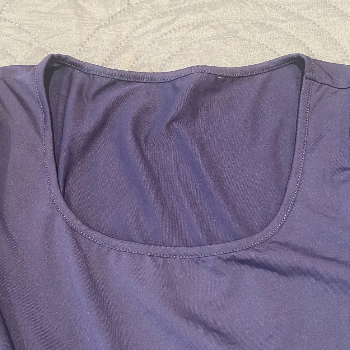 Mörkblå långärmad tröja topp med fyrkantig ringning - 2