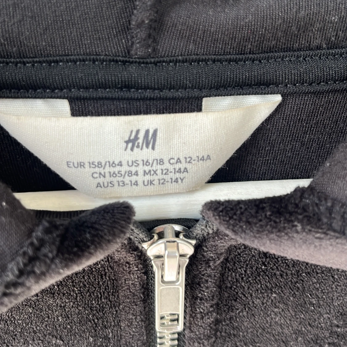 Svart munkjacka med huva från H&M - 2