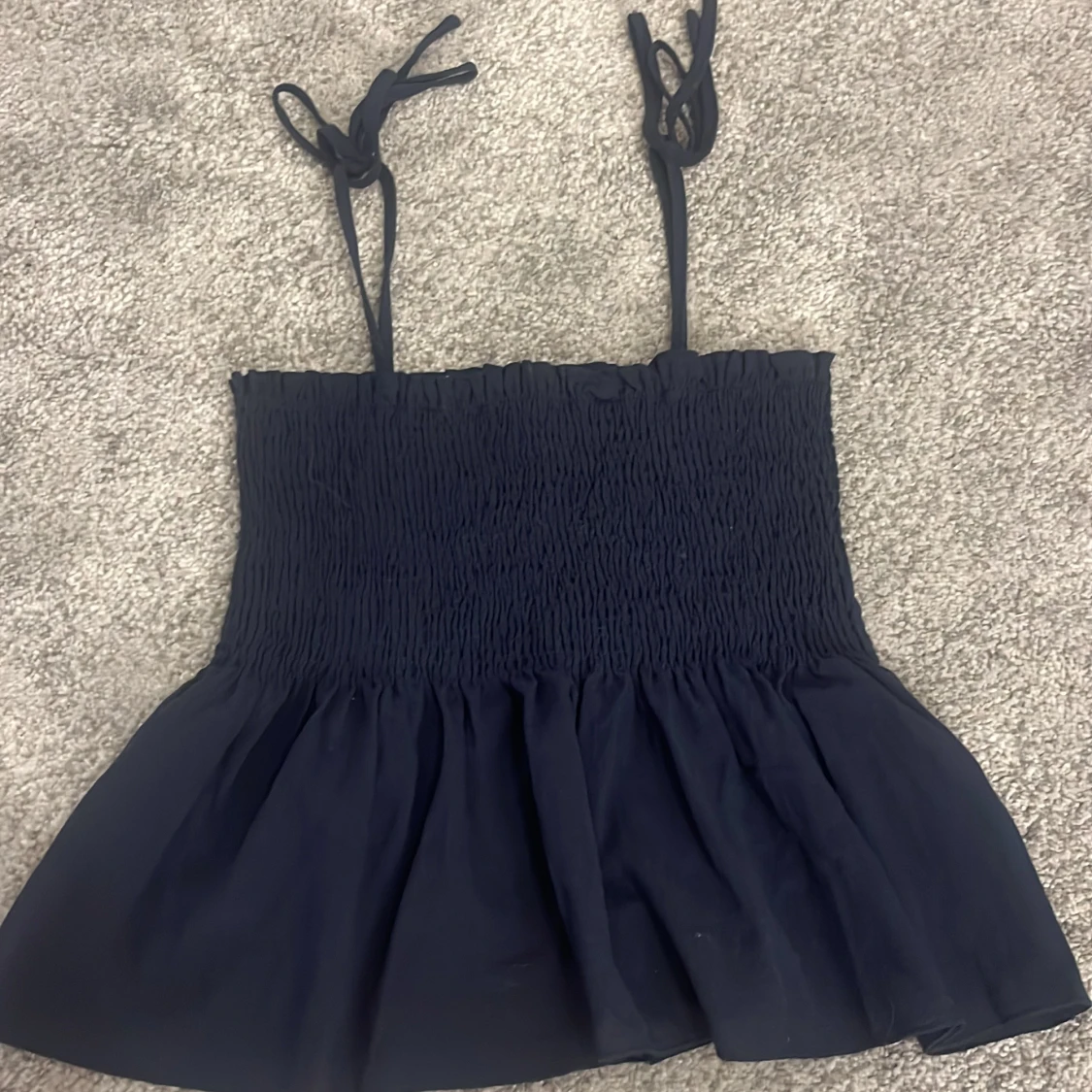 Mörkblå linnetopp ifrån SHEIN 