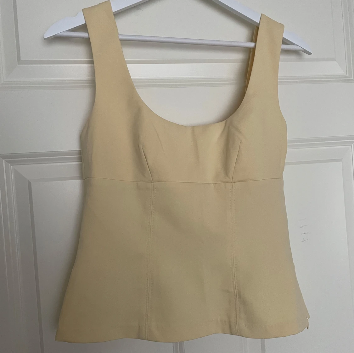 Gul linnetopp från hm  - 1