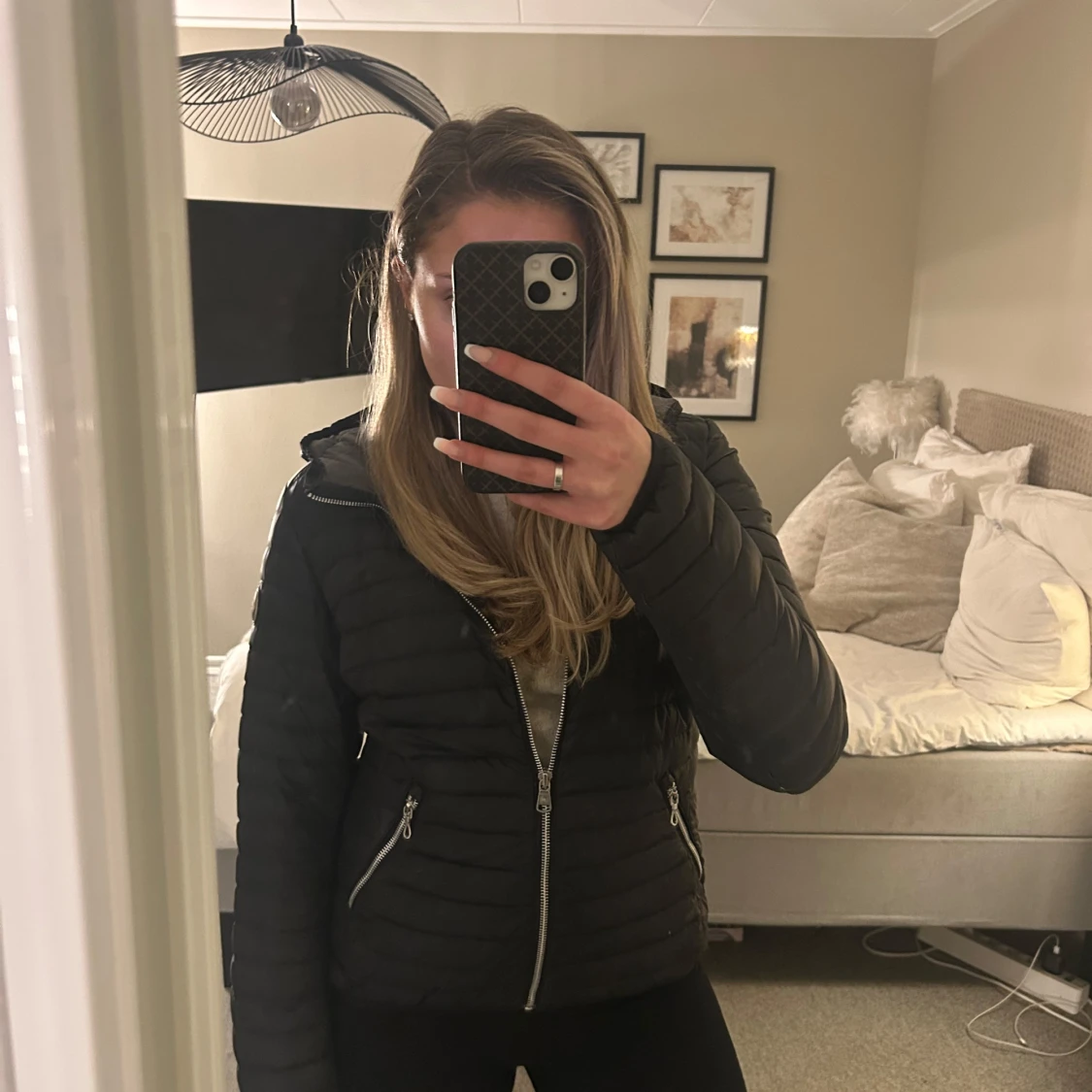 Svart dunjacka från Colmar - 1