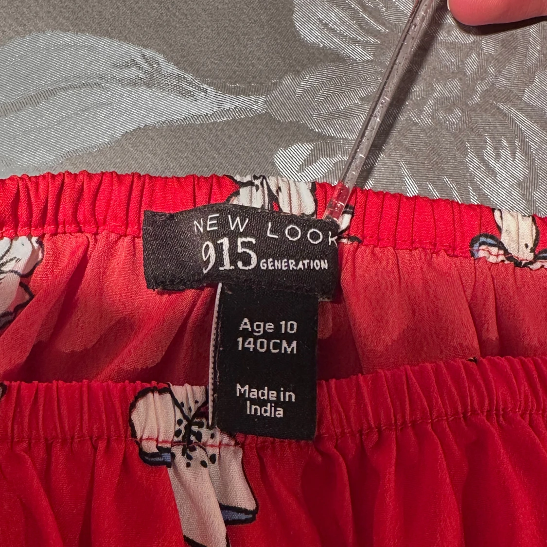 Röd blommig klänning från New Look - 1