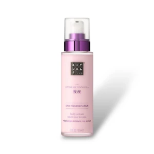 Nytt! The Ritual of Yozakura Skin Regeneration Body Serum - Nytt! Body serum från Rituals i serien The Ritual of Yozakura. Kommer i en ljusrosa flaska med pump och silverlila detaljer. Innehåller niacinamide och black rice extract för hudförnyelse. 100 ml.