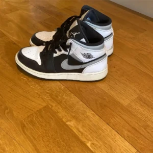 Jordans - Feta jordans till dig som letar efter ett par skor till sommaren! Skriv till mig vid funderingar! 