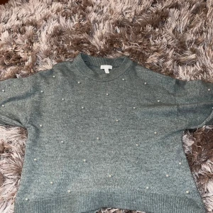 Fin tröja från h&m💗 - Aldrig använd, priset kan diskuteras❤️passar xs, s och m