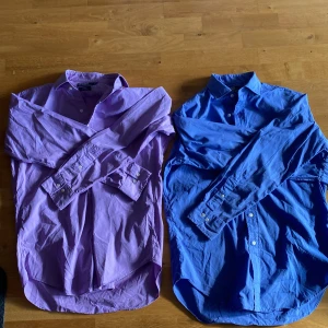 2 ralph lauren skjortor - Obs fen blåa är såld bara den lila kvar för 299kr riktigt fin och ren