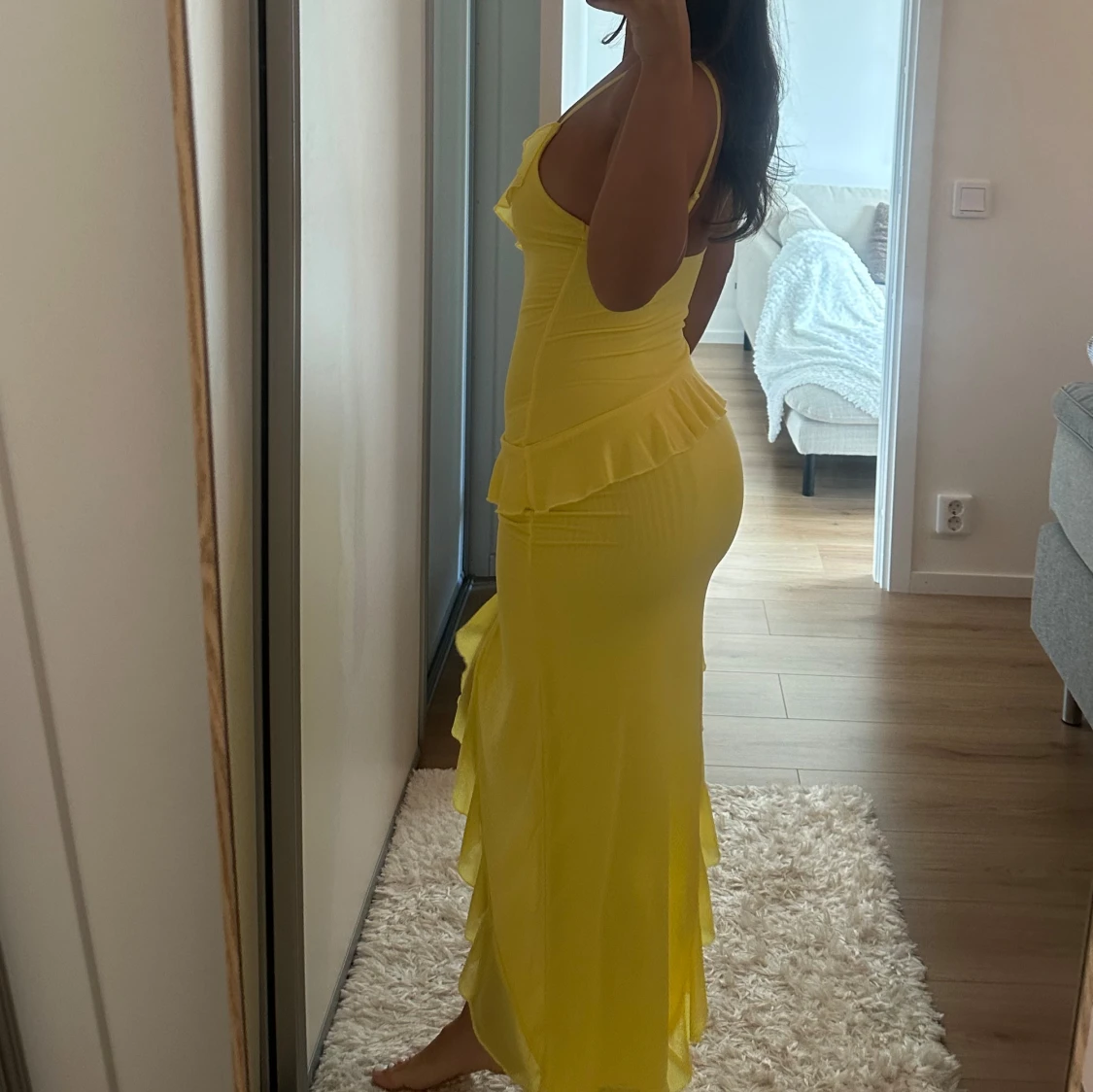 Gul klänning  - 90