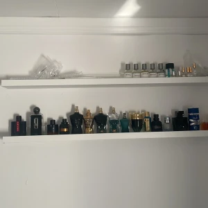 Parfym  - Säljer parfym sampels 1,2,3,4,5ml bara att höra av dig så kommer vi överens om ett bra spris 