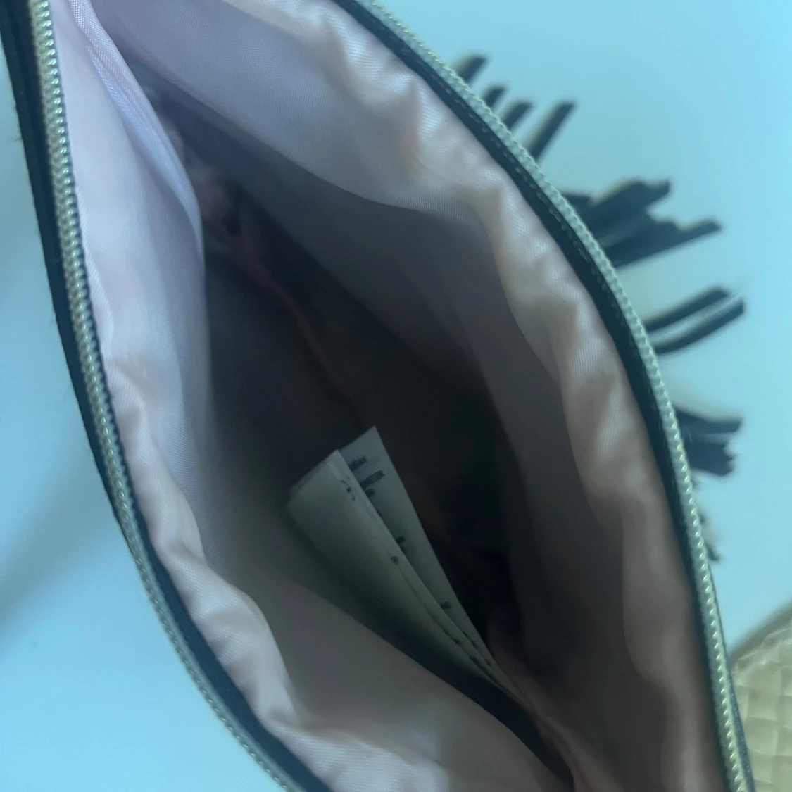 Svart väska med fransar - 2