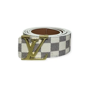 Louis Vuitton Bälte  - Helt nytt aldrig använt. Storlek 110cm. Kan frakta eller mötas i Stockholm. Postar inom 24 timmar