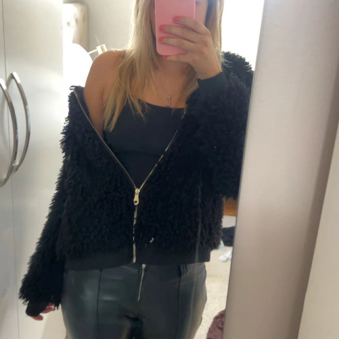 Svart teddyjacka - 1