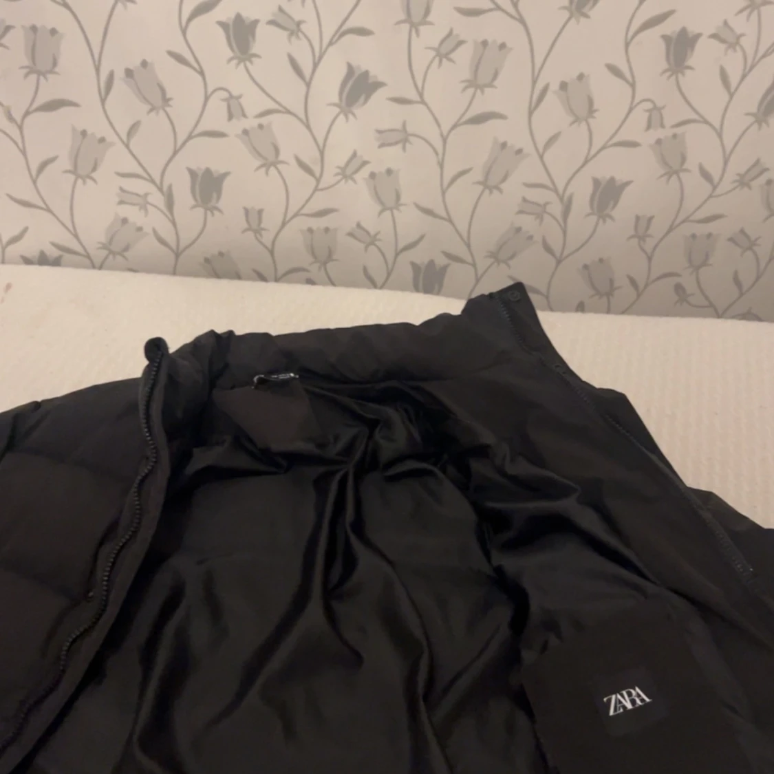 Svart pufferjacka från ZARA, M - 3