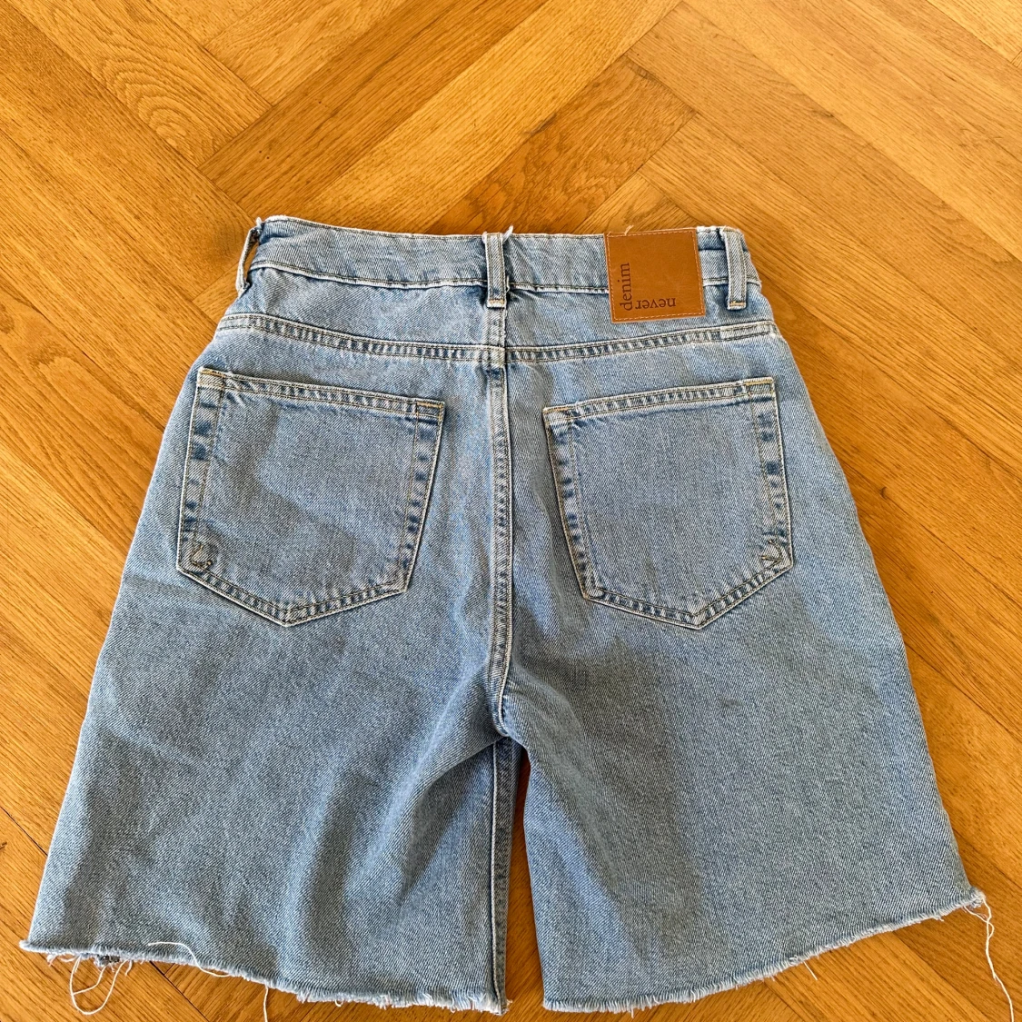 Ljusblå jeansshorts  - 1