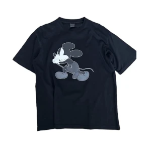 Number (N)ine Mickey T-shirt  - Säljer denna eftersom den har legat i min garderob ganska länge nu, |Size 2| 6/10 Skick