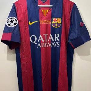 Barcelona - Messi tröja - Lionel Messi, Barcelona - matchtröja från CL finalen 2015. Helt ny, storlek M med alla patches. Skriv till mig vid frågor/funderingar!