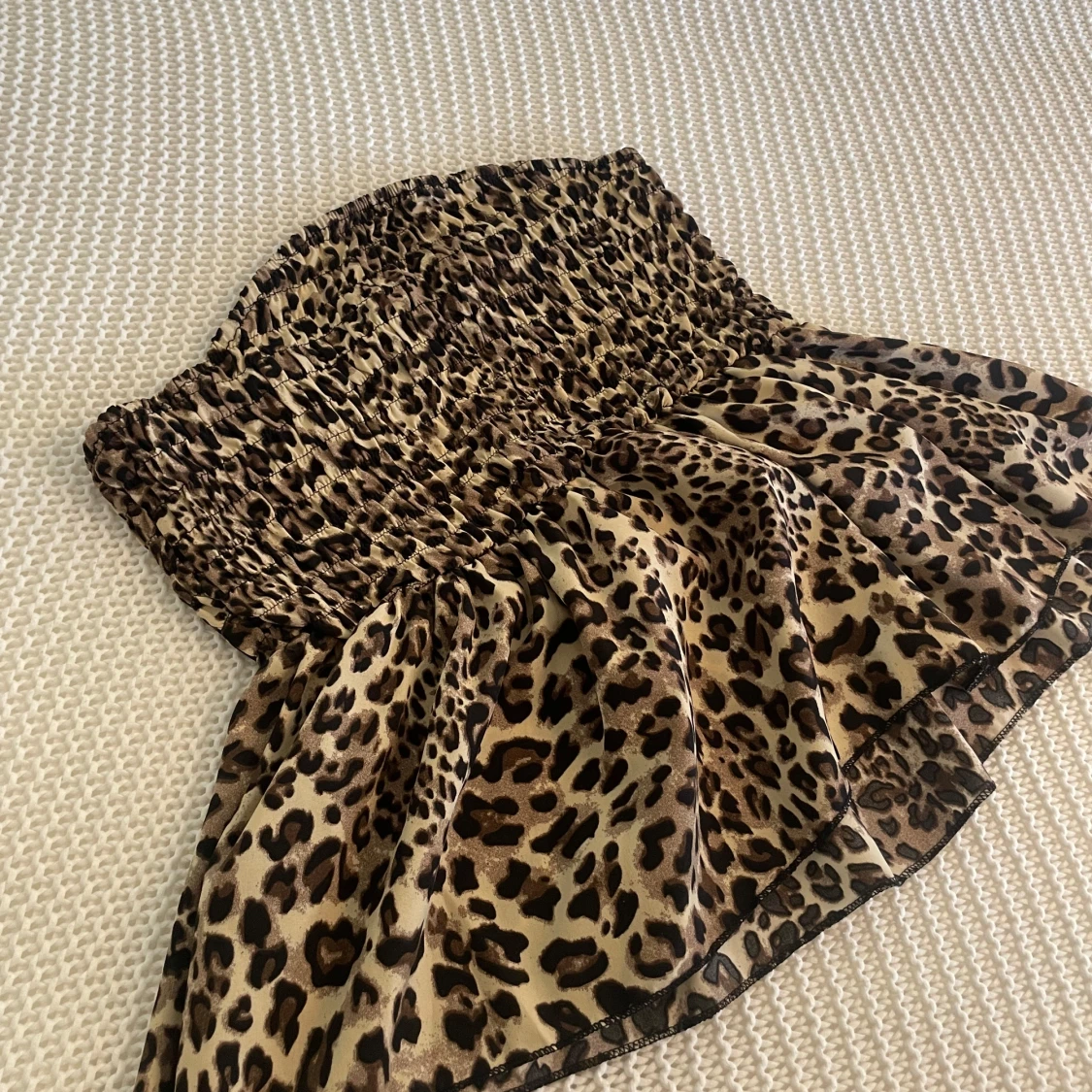 Leopardmönstrad tubtopp