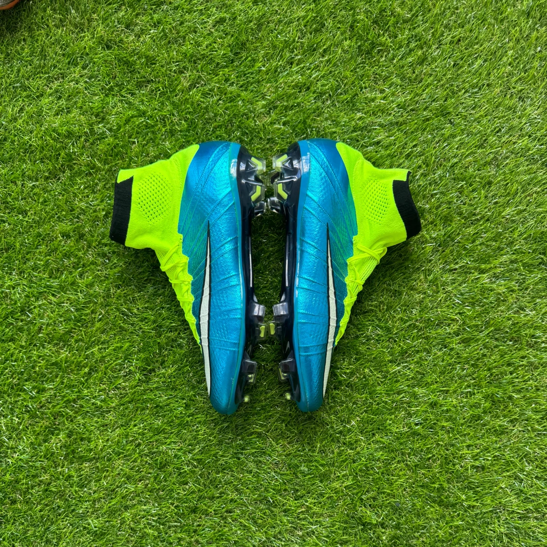 Nike fotbollsskor blå och neongula - 2