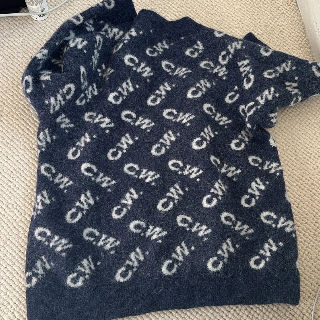 Mörkblå stickad tröja från Carin Wester - 2