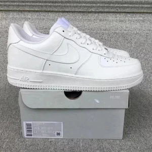 Nike Air Force 1  - Finns flera storlekar, betalning sker via swish, kan fraktas men även mötas!