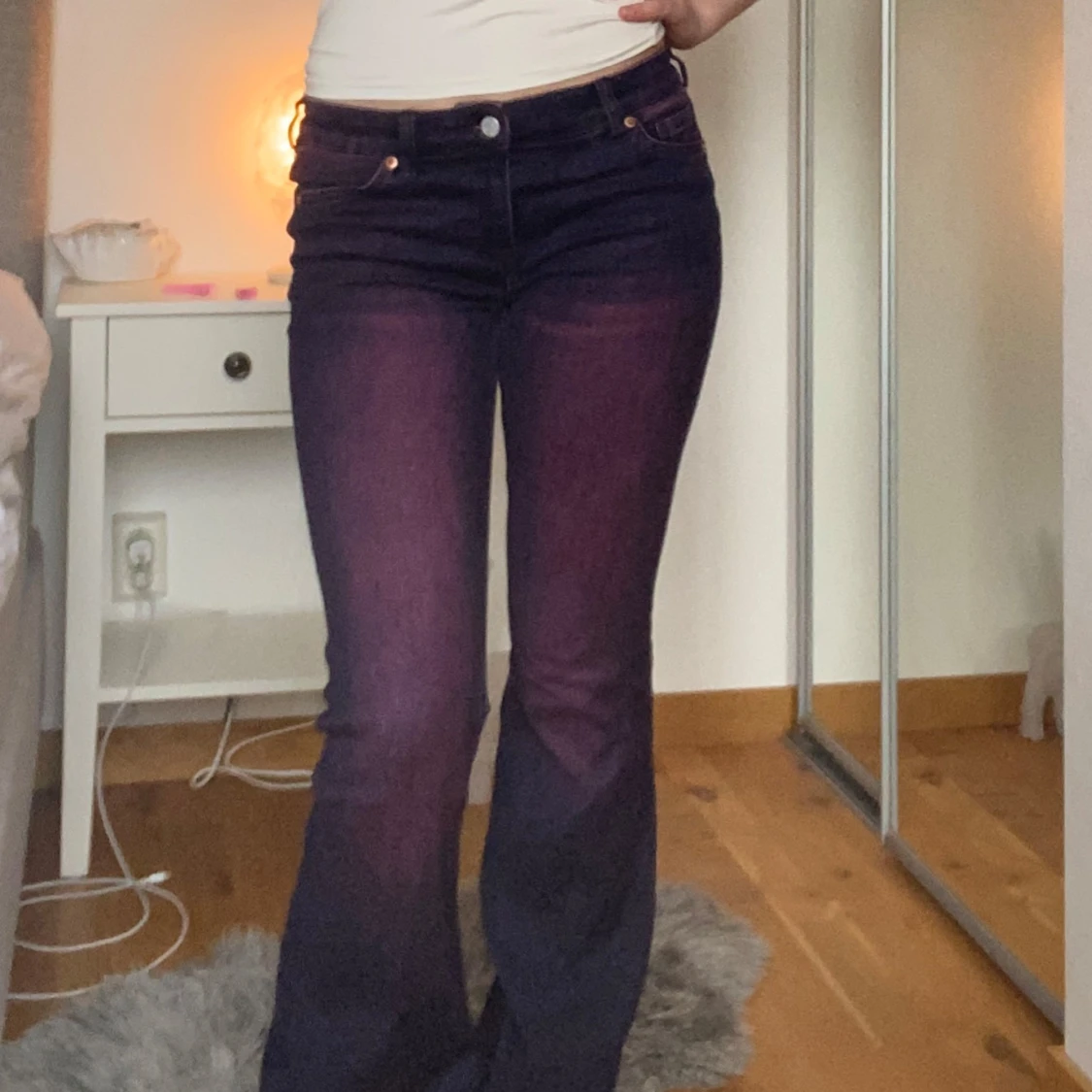 rödlila jeans