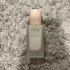 Caia - serum - That dewy look serum helt nytt 