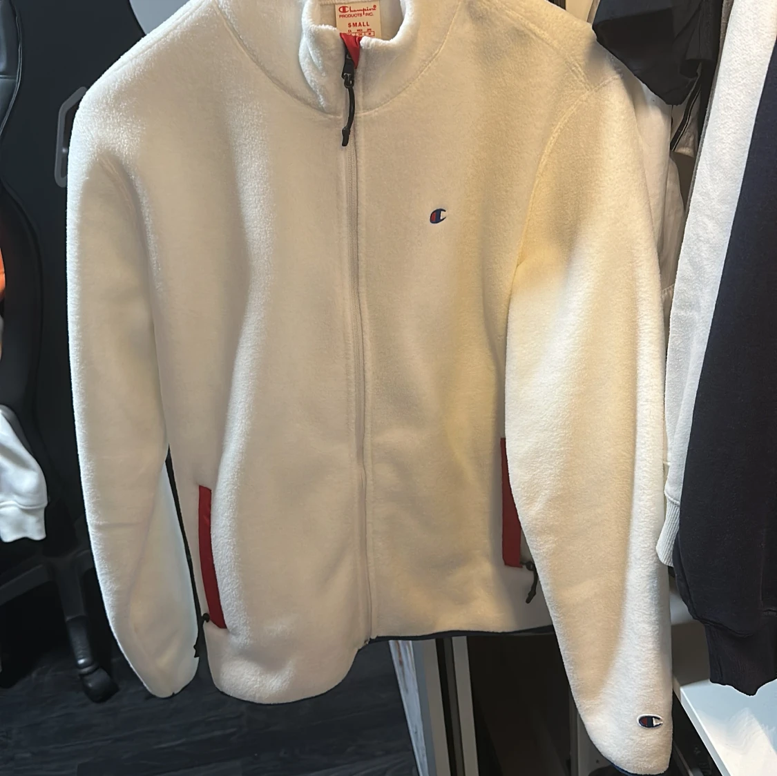 Vit fleecejacka från Champion