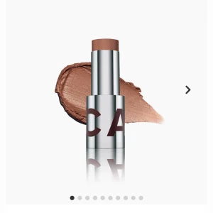Caia bronzer stick - Säljer min Caia bronzer stick i färgen Mocha, använd en gång.