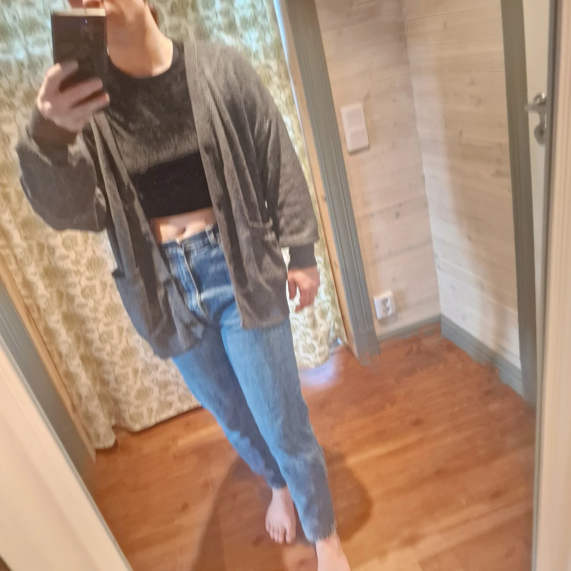 Grå kofta från Monki - 2