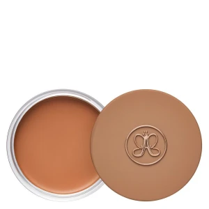 Anastasia Bronzer - Använd några gånger men finns fortfarande en hel del kvar. 