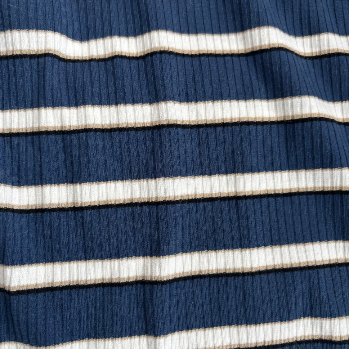 Randig ribbad topp - 1