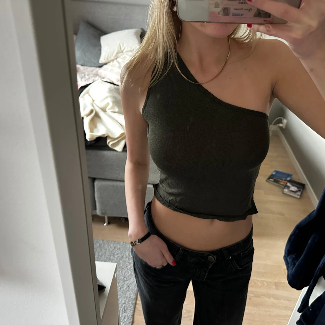 Grön oneshoulder topp