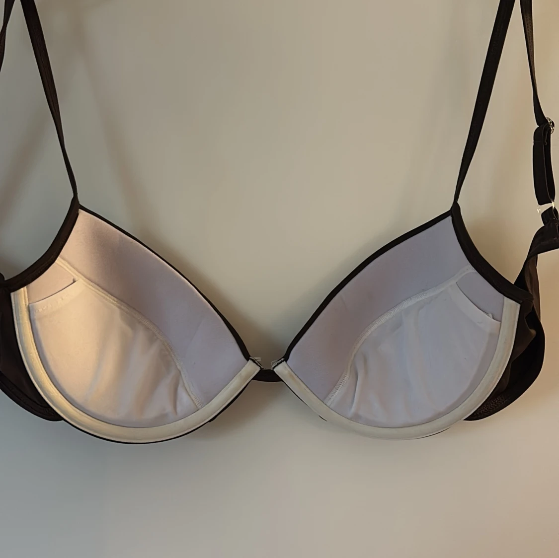 Mörkbrun bikini överdel 🤍 - 1