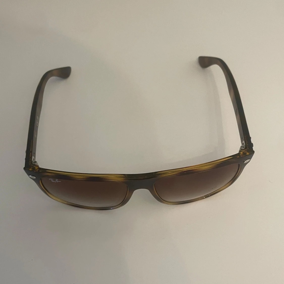 Ray-Ban RB4147 bruna solglasögon - 2