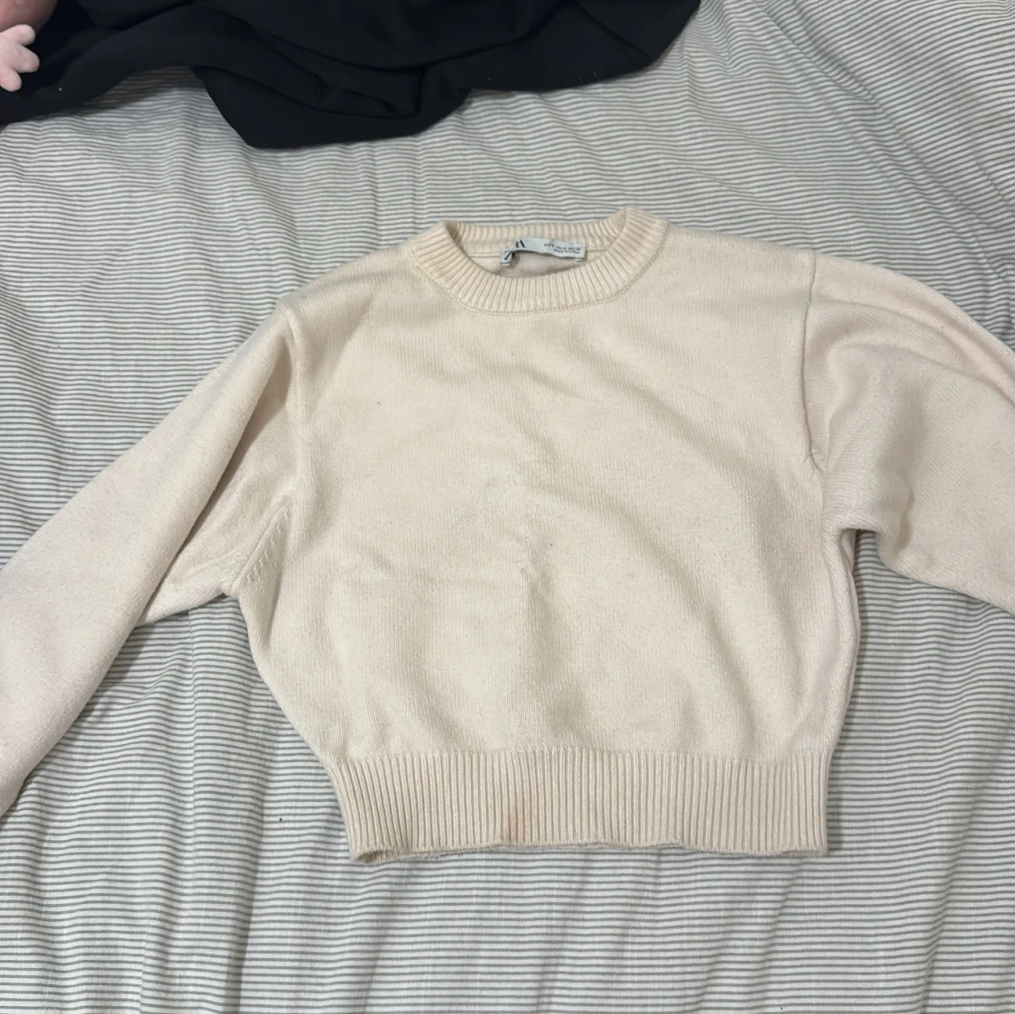 Beige stickad tröja från Zara