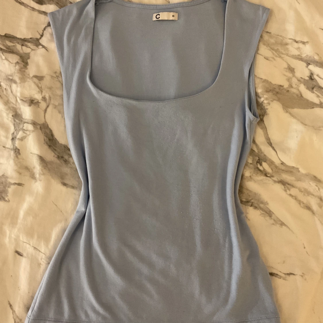 Ljusblå ärmlös topp från Cubus - 1