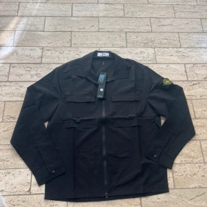 Stone Island overshirt - Helt ny prislapp kvar vårjacka