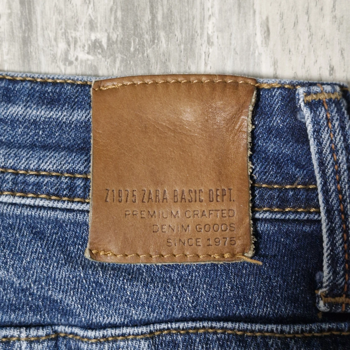 Blå jeans med straight fit från Zara - 4